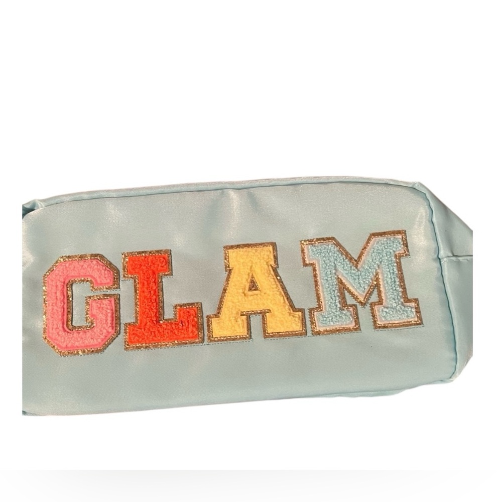 Glam large Preppy NWOT cosmetics bag case